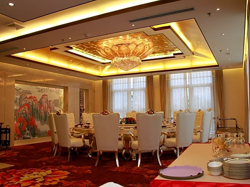 Don Chan Palace Hotel & Convention