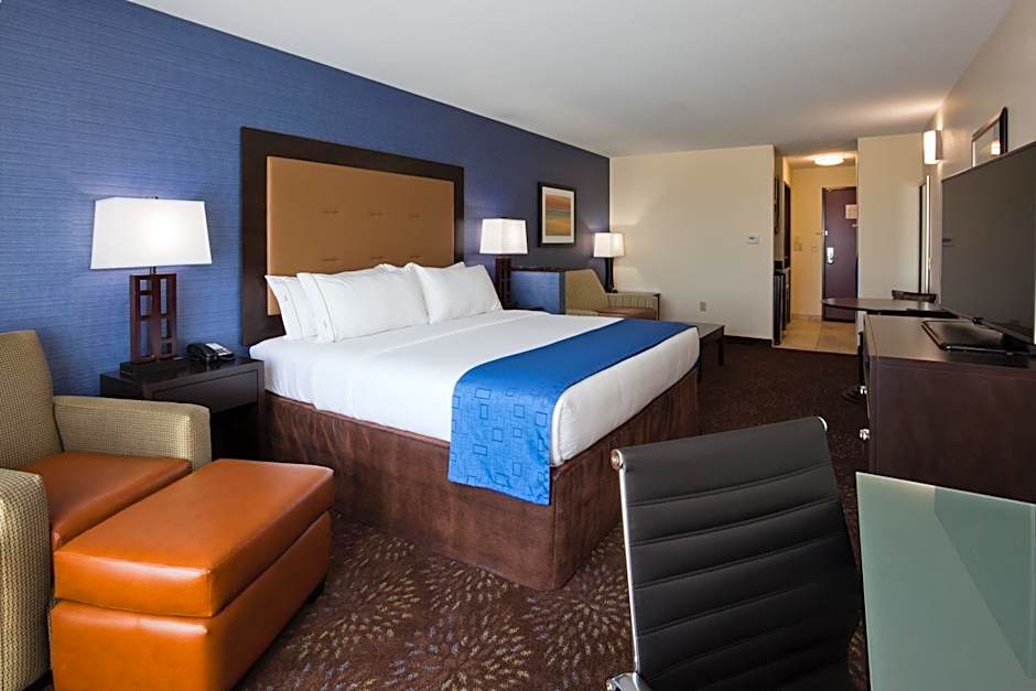 Holiday Inn Express Hotel and Suites Fort Dodge By IHG