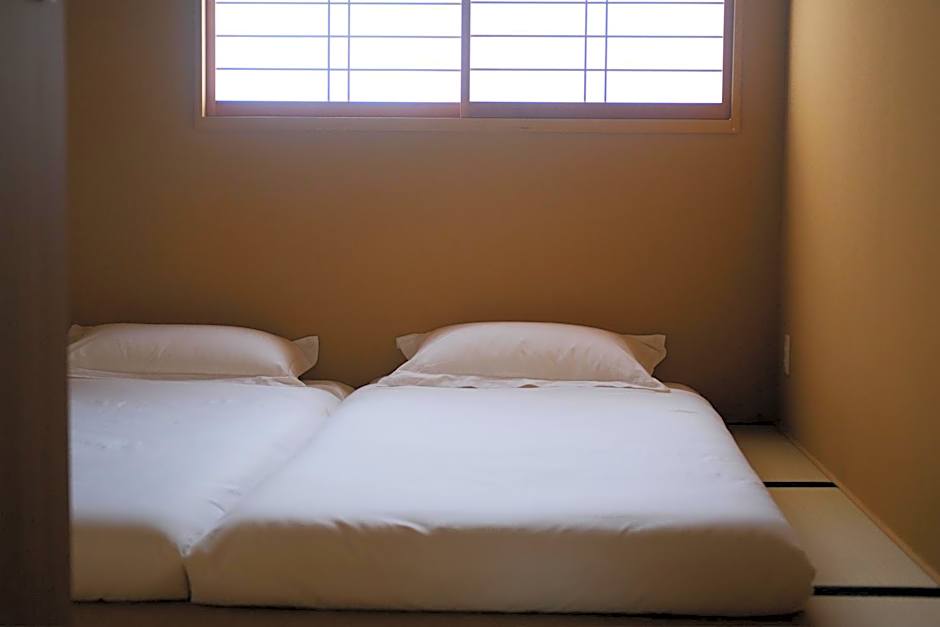 Sloom Kyoto Reclusive Kyo-Machiya in Higashiyama