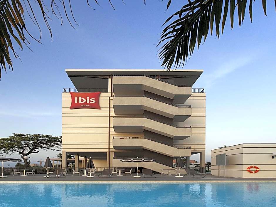 Ibis Bata