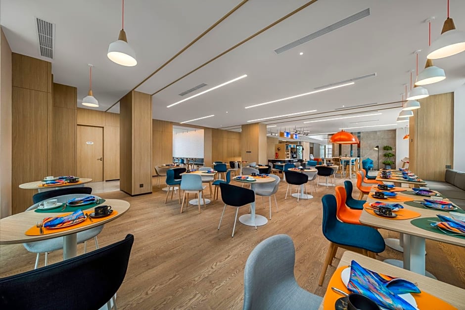 Holiday Inn Express Rongcheng Science and Technolo By IHG