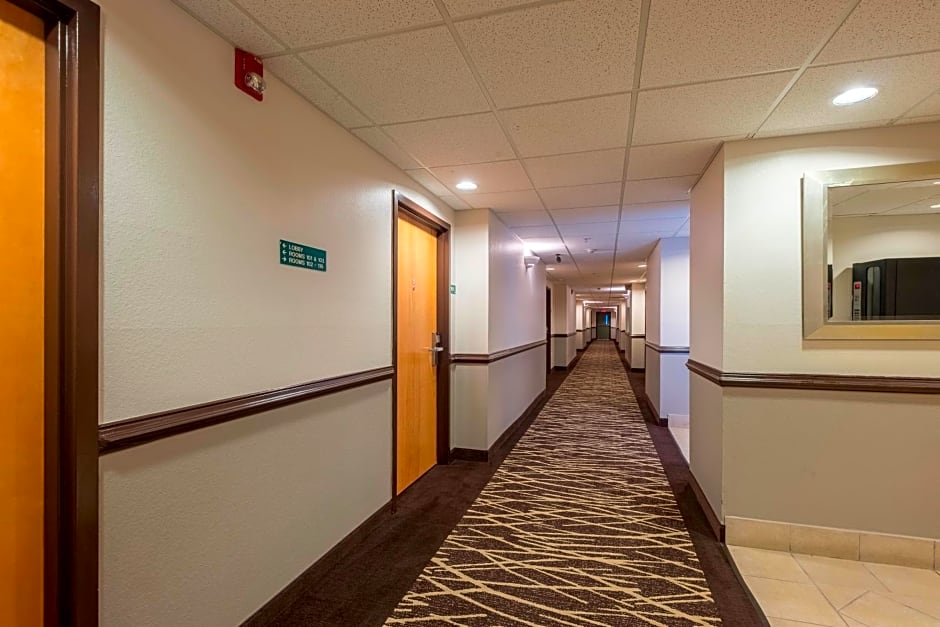 Red Roof Inn & Suites Biloxi-Ocean Springs