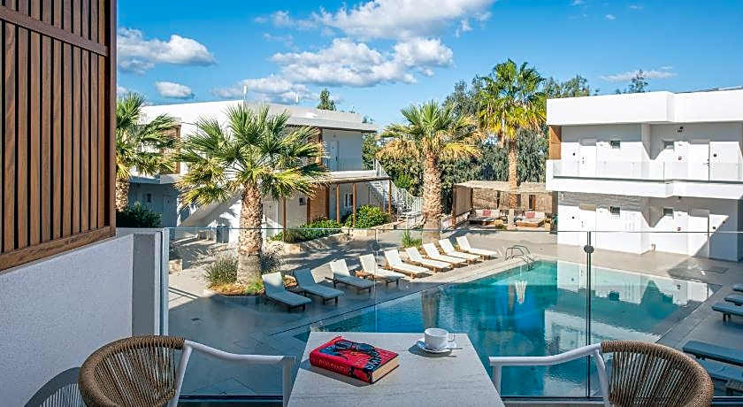 Lavris Hotels