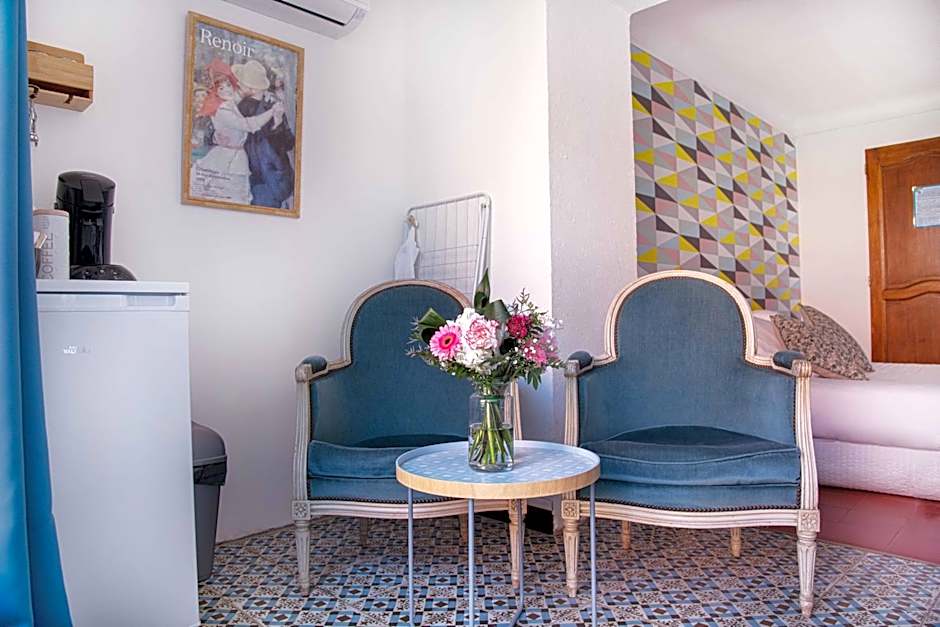 VILLA BLEUE - LES PINS