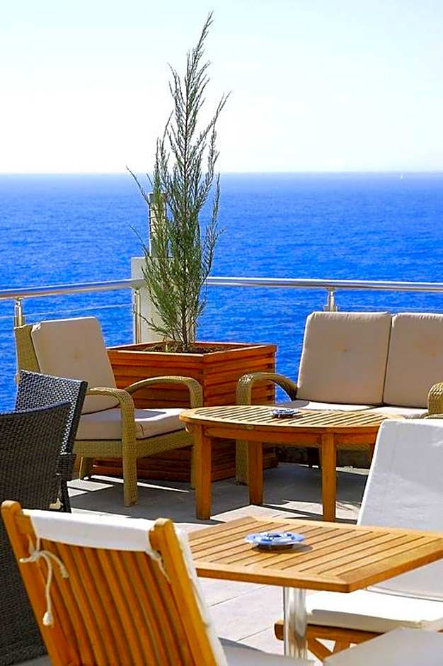 Korumar Hotel Deluxe