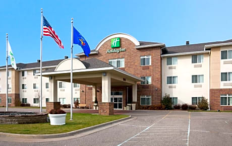 Holiday Inn Conference Center Marshfield, an IHG Hotel