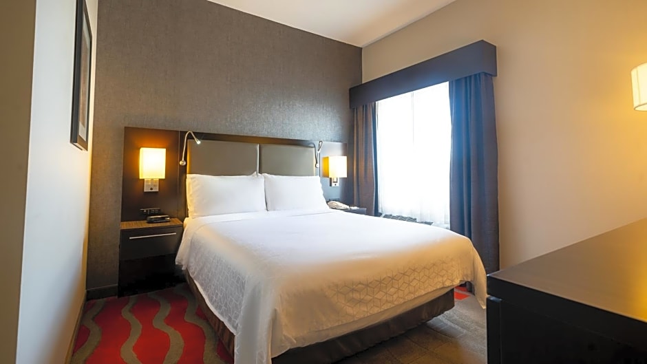 Holiday Inn Express Hotel & Suites - Edmonton International Airport