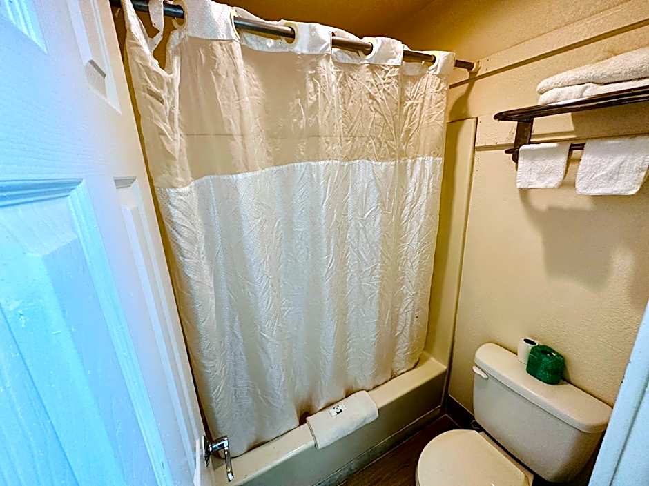 Economy Inn