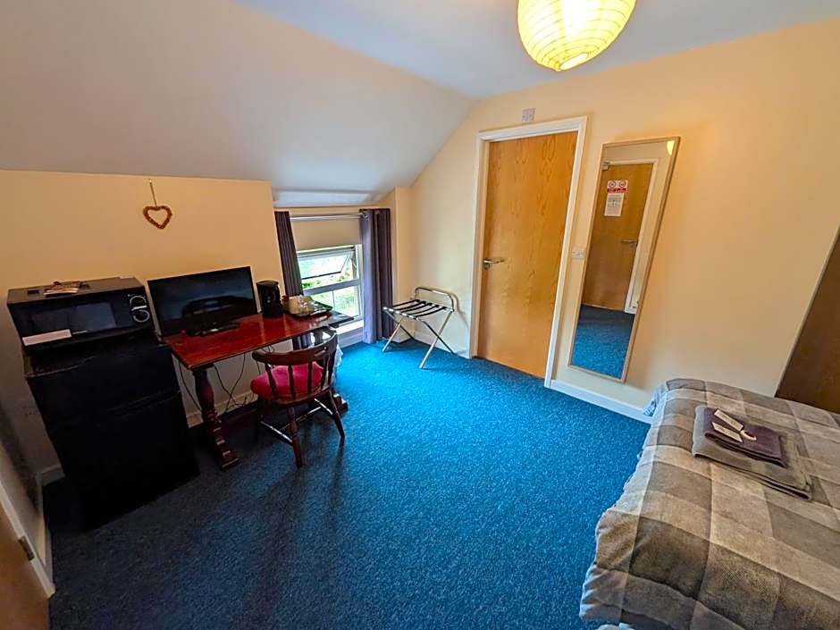 Kings Arms Guest House Ebbw Vale