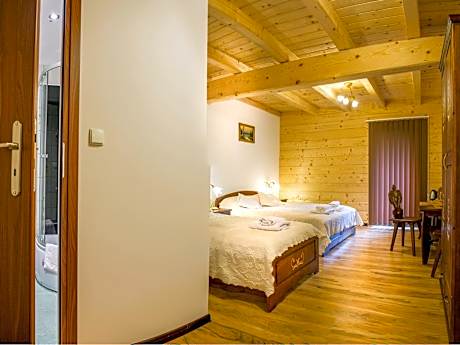 Triple Room with Garden View