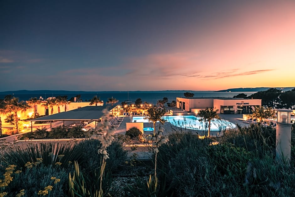 Romana Beach Apartments