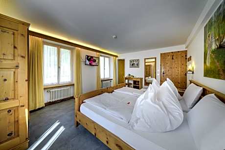 Poschiavo Suisse Hotel