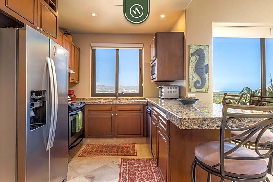 2BR Condo - Private Patio - Ocean View