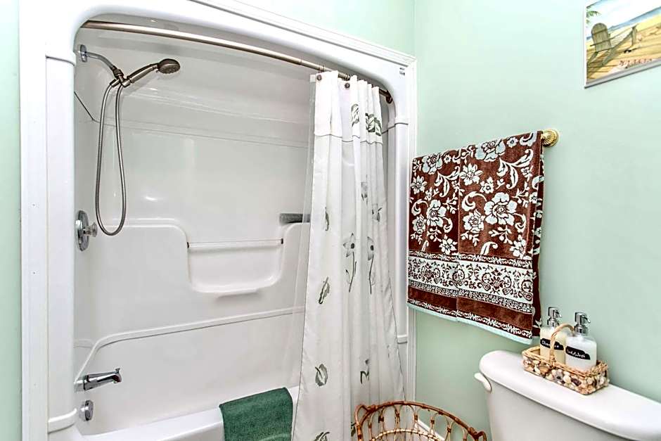 Redwood Bed and Breakfast