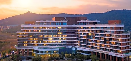 Renaissance by Marriott Suzhou Taihu Lake Hotel