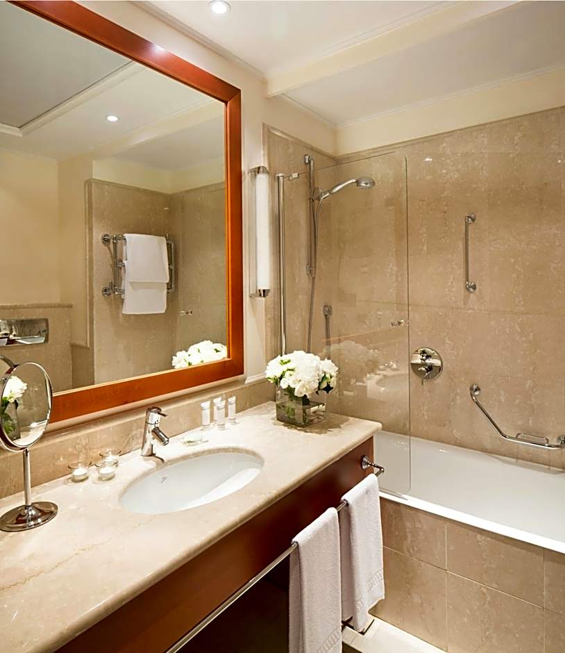 Starhotels Grand Milan