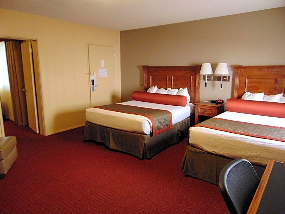 Photo 1 of 7 of Family 2 Queen Beds and 2 Double Beds Suite