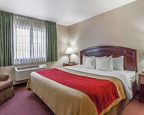 King Suite with Sofa Bed and Spa Bath - Non-Smoking