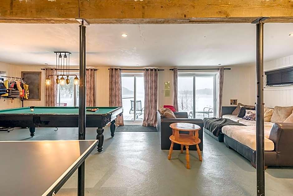 Breathtaking Lake View With Spa Chalet 360