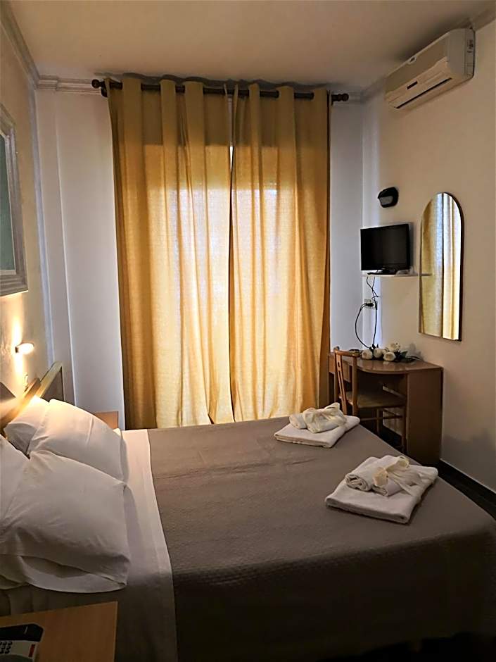 Hotel De Amicis