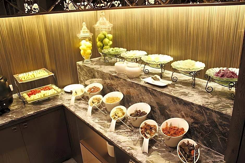 Global Traveler Hotel