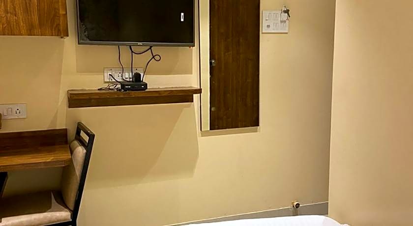 Garden Creek Residency