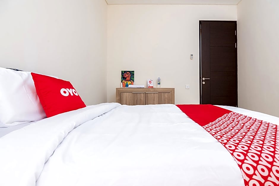 OYO 2001 Taman Dayu Villa Golf View