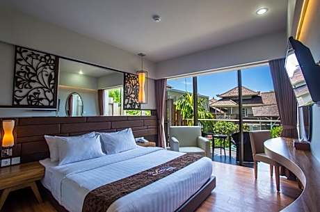 Deluxe with Balcony (1 Double or 2 Single Bed)