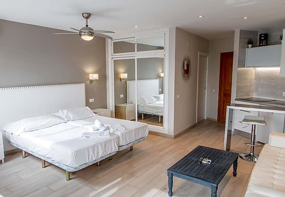 Palm Beach Club Apartamentos Carihuela