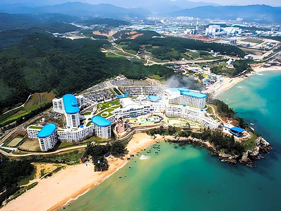 SOL BEACH SAMCHEOK (SOL BEACH HOEL & RESORT SAMCHEOK)