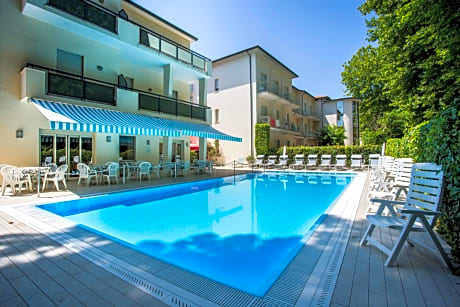 Hotel Athena