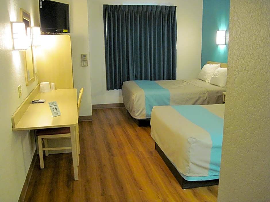 Motel 6-Avoca, IA