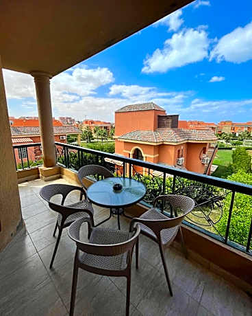 Apartment with Garden View