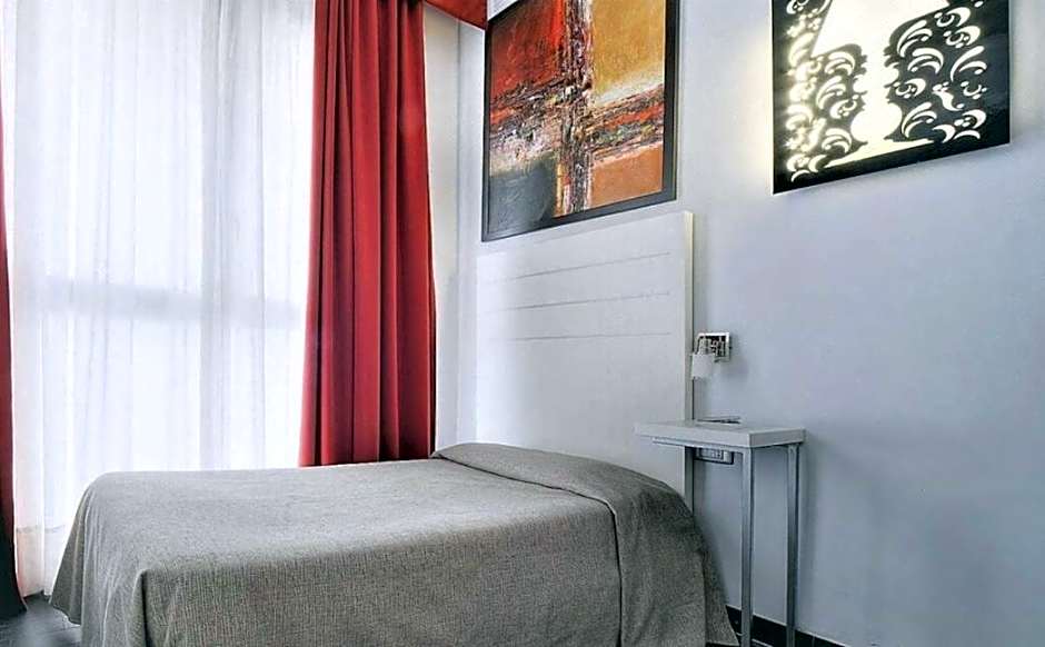 Hotel Aaron
