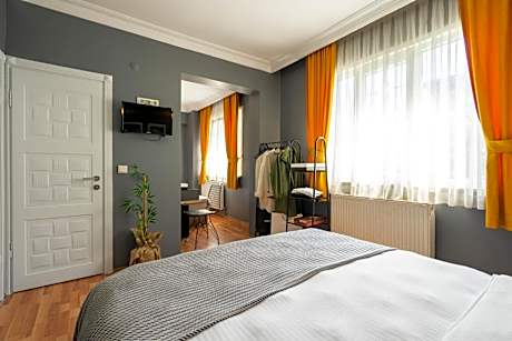 Superior Triple Room with Sea View