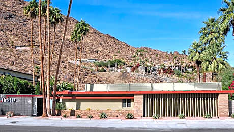Orbit In - 21 and Over - A Town & Desert Boutique Hotel