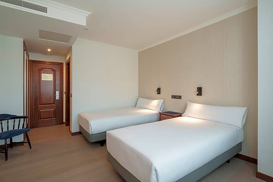 Hotel Almirante