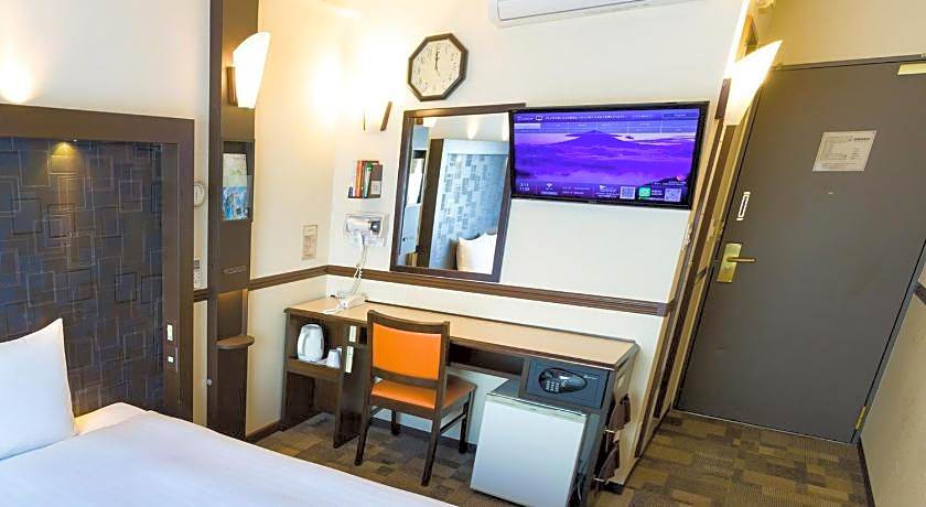 Toyoko Inn Tokyo Shinagawa Konan-guchi Tennozu Isle