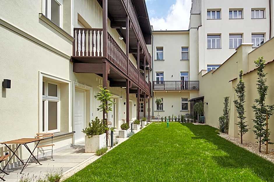 St Agnes Apartments Old Town