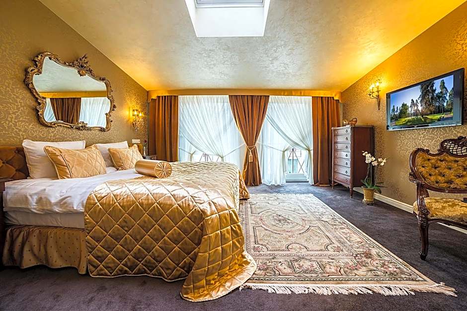 Imperial Hotel & Restaurant