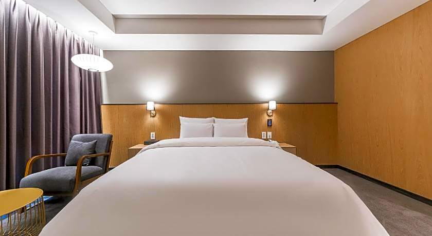 Gwangju HOUND Hotel (formerly Gwangju Washington Hotel)