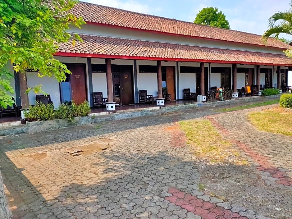 SPOT ON 2465 Hotel Raung View