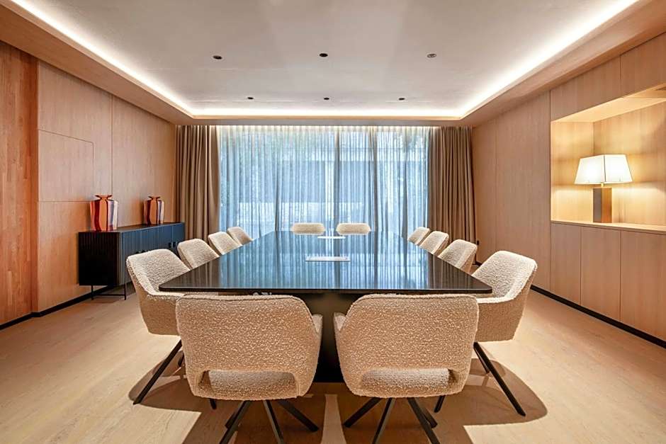 AC Hotel by Marriott Atocha