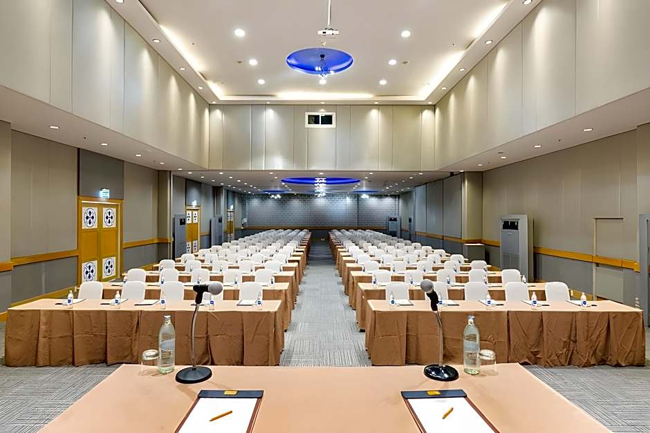 Bella Express Hotel (SHA Extra Plus)