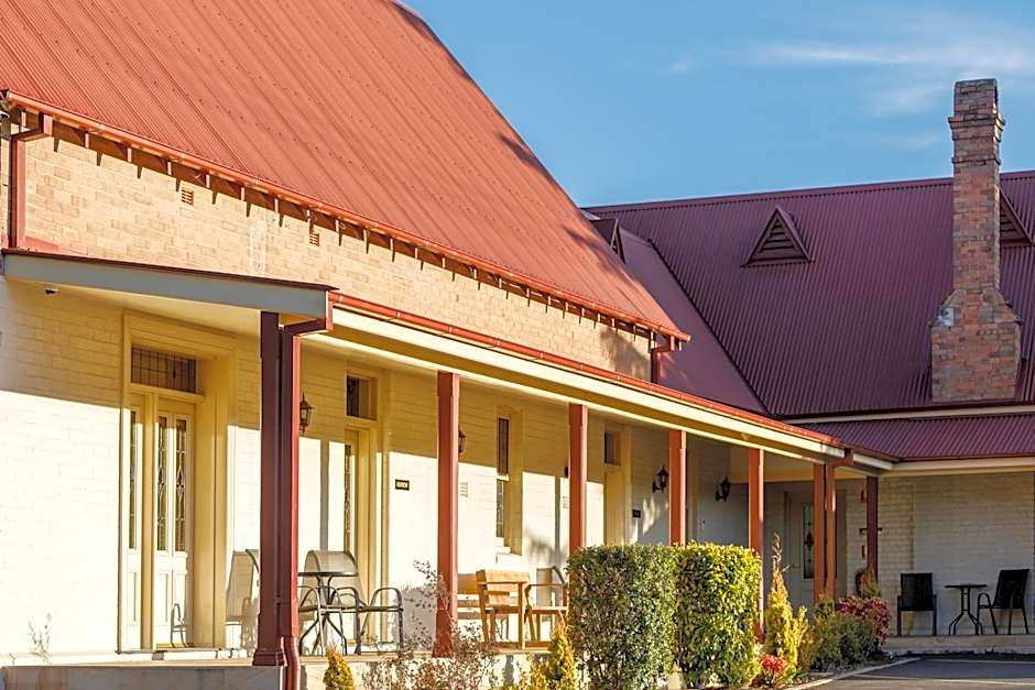 Black Gold Motel