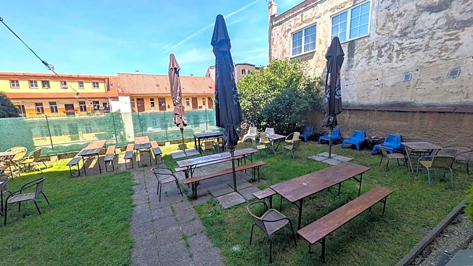 Clown and Bard Hostel