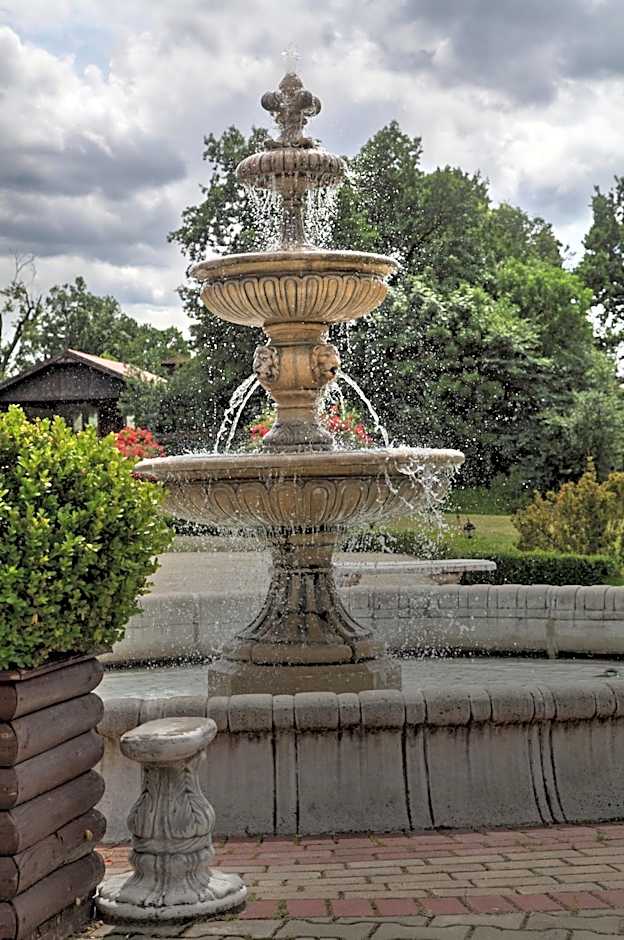 Zespół Pałacowo-Parkowy Bądzów