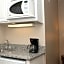Comfort Suites Maingate East