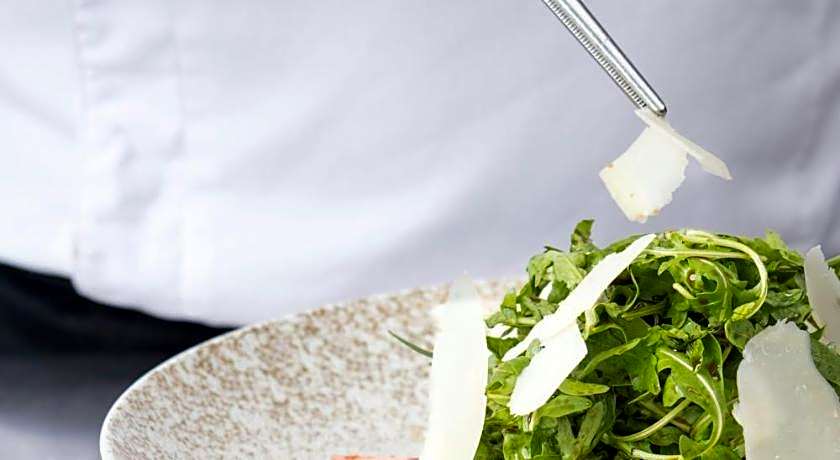 Al Bustan Palace, a Ritz-Carlton Hotel