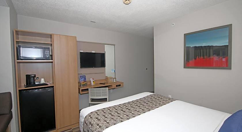 Microtel Inn & Suites by Wyndham Greensboro